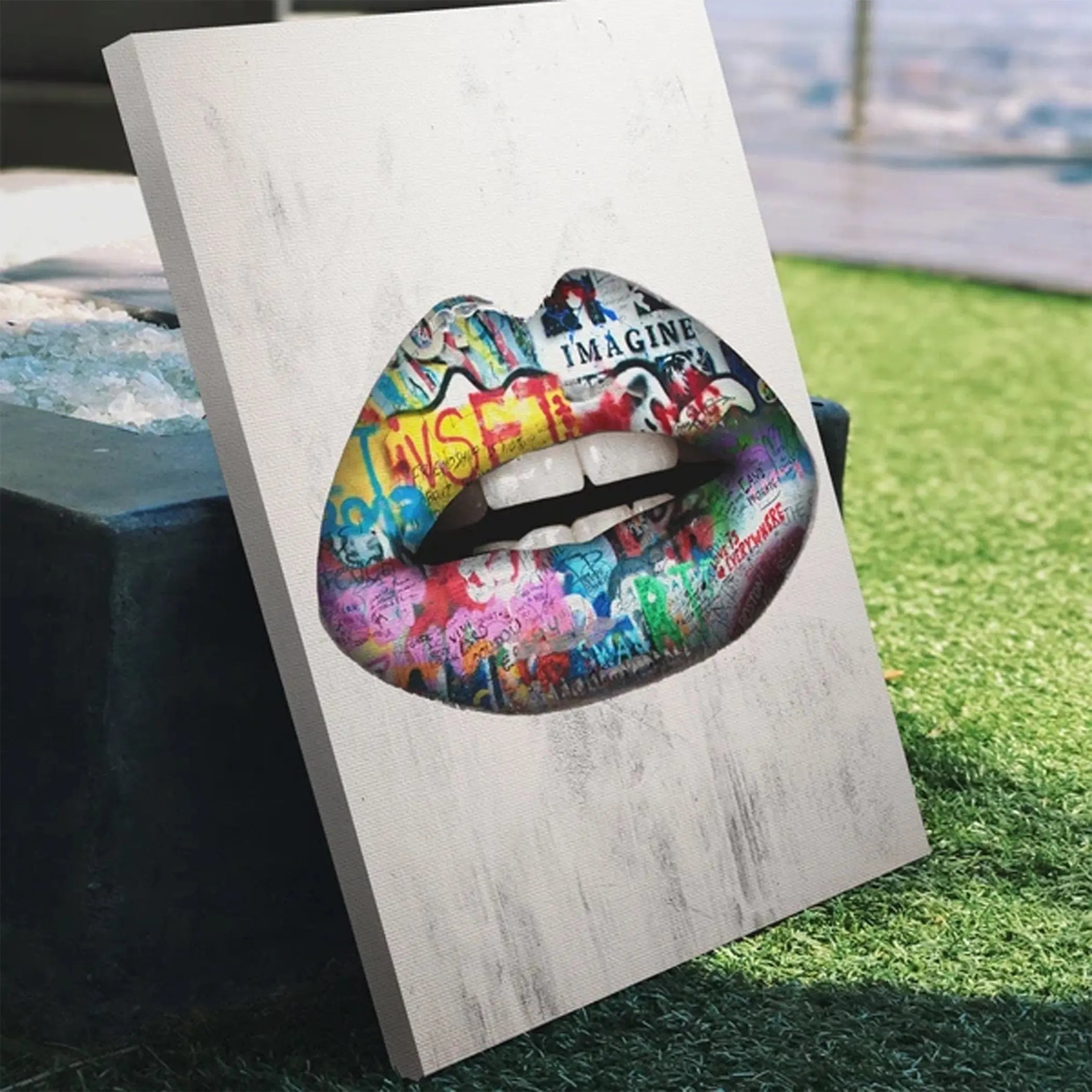 Graffity Lips Canvas Wall Art | Poster Print - Canvastoria